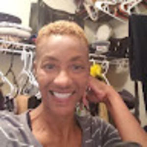 Meet your Posher, Sharone